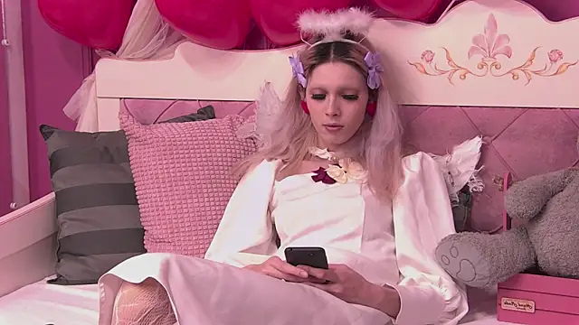 Snapshot of PamelamyDreamys chatting on 02/11/25, 01:20 PamelamyDreamys online show from 02/11/25, 01:20