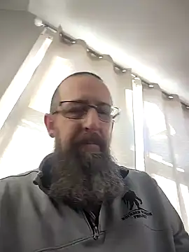 Snapshot of Huskers2020 chatting on 12/06/24, 04:28 Huskers2020 online show from 12/06/24, 04:28