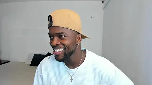 Dylan Taylor online show from 03/12/25, 03:02