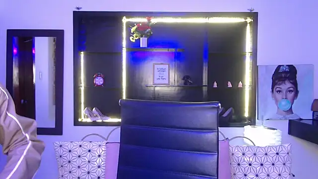 Angela Diaz  online show from 01/09/25, 11:58