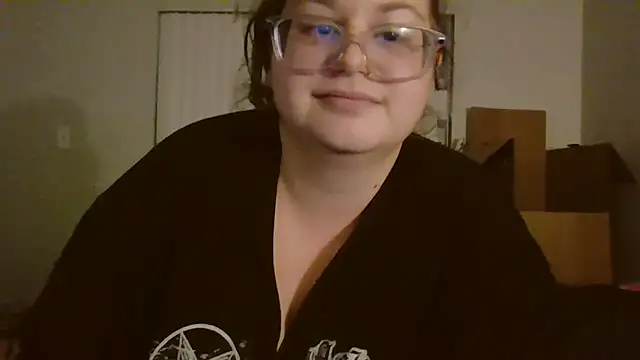 HoneyBear19 online show from 12/08/24, 08:20