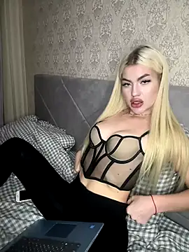 Cute Barbieee  online show from 12/08/24, 10:03