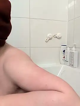 Twitchtheclownn online show from 03/01/26, 12:01