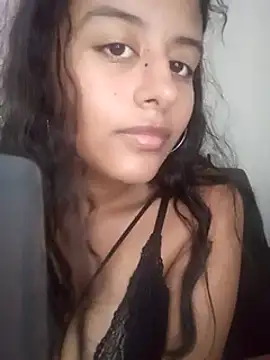 Snapshot of Babydol18_ chatting on 01/16/25, 12:53 Babydol18  online show from 01/16/25, 12:53