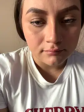 cherry coper online show from 09/19/25, 01:23