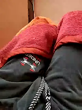 Snapshot of RMP05 chatting on 12/23/24, 05:43 RMP05 online show from 12/23/24, 05:43