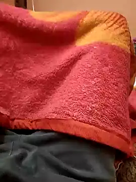 Snapshot of RMP05 chatting on 12/27/24, 04:43 RMP05 online show from 12/27/24, 04:43