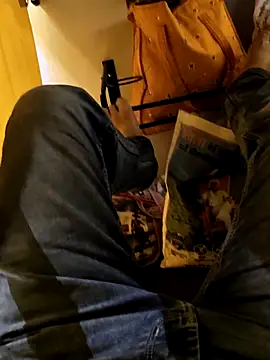 samee00721 online show from 10/26/25, 05:19