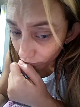 Snapshot of salome_drasin chatting on 05/16/26, 12:18 salome drasin online show from 05/16/26, 12:18