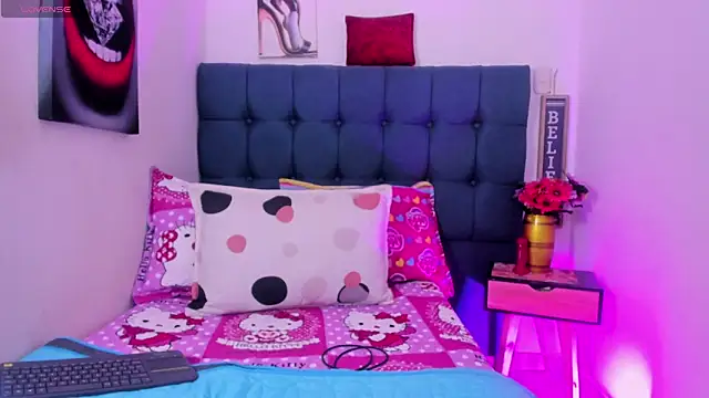 Hellen starx online show from 10/26/25, 04:51