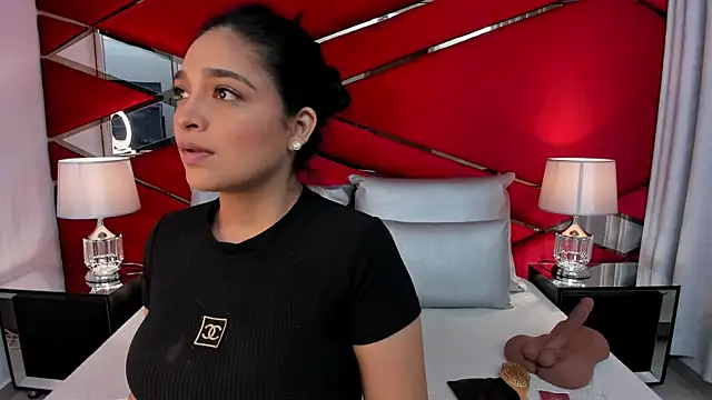 AdeleGray online show from 02/28/25, 12:42