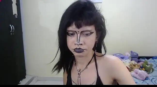 Snapshot of hachi_kitty chatting on 03/20/25, 05:24 hachi kitty online show from 03/20/25, 05:24