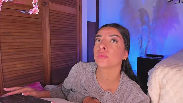 777AylinZ online show from 09/29/25, 09:36