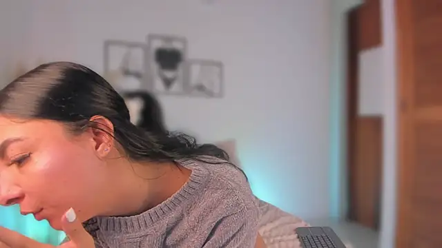 777AylinZ online show from 04/06/26, 11:22