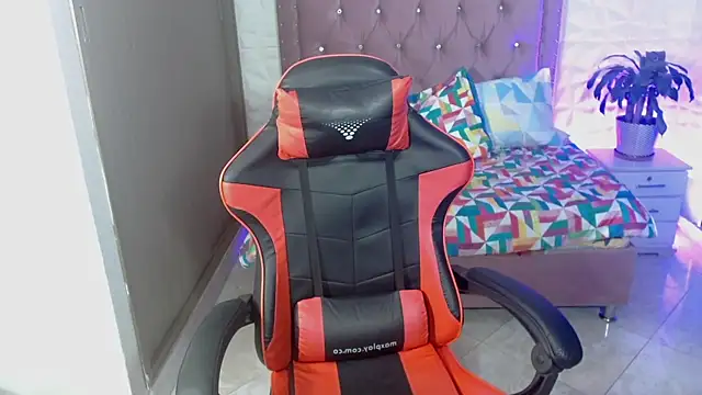 Snapshot of ashleylove_prg chatting on 01/29/25, 07:15 ashleylove prg online show from 01/29/25, 07:15