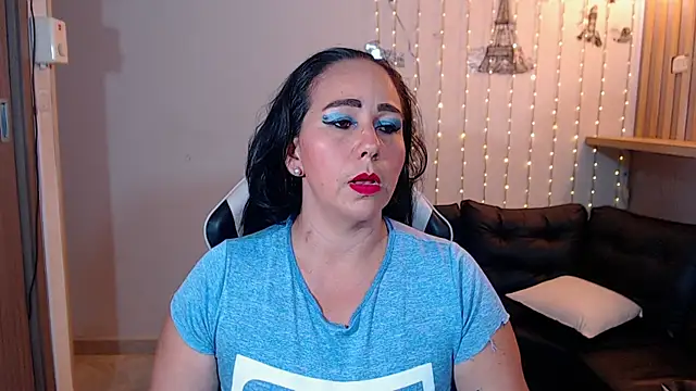 Snapshot of ashleylove_prg chatting on 09/23/25, 03:31 ashleylove prg online show from 09/23/25, 03:31