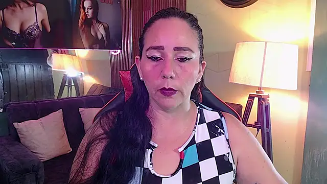 Snapshot of ashleylove_prg chatting on 09/24/25, 03:54 ashleylove prg online show from 09/24/25, 03:54