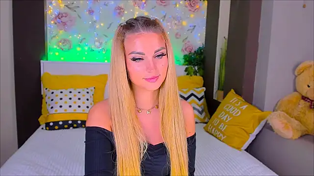 Snapshot of _UrLexxly chatting on 02/10/25, 12:08 UrLexxly online show from 02/10/25, 12:08