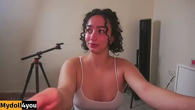 Snapshot of Doll4you_ chatting on 03/03/25, 09:44 Doll4you online show from 03/03/25, 09:44