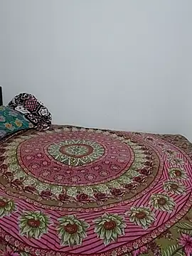 Cute-manisha online show from 04/19/26, 03:17