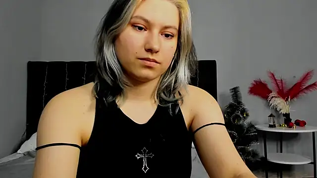 Snapshot of Bonni_Meiz chatting on 12/27/24, 11:06 Bonni Meiz online show from 12/27/24, 11:06