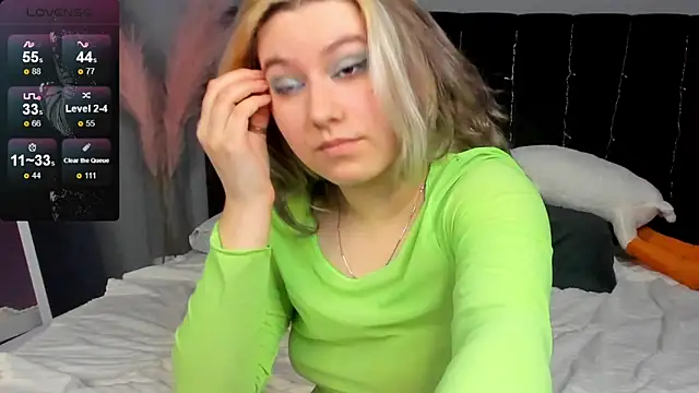 Snapshot of Bonni_Meiz chatting on 02/01/25, 04:33 Bonni Meiz online show from 02/01/25, 04:33