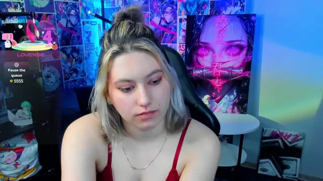 Snapshot of Bonni_Meiz chatting on 02/23/25, 06:49 Bonni Meiz online show from 02/23/25, 06:49