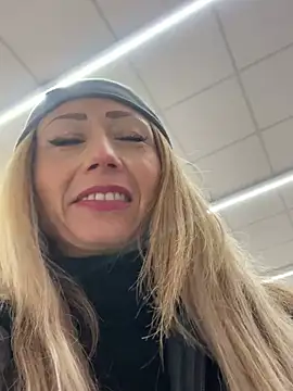 harleyejoker1 online show from 01/22/25, 11:12