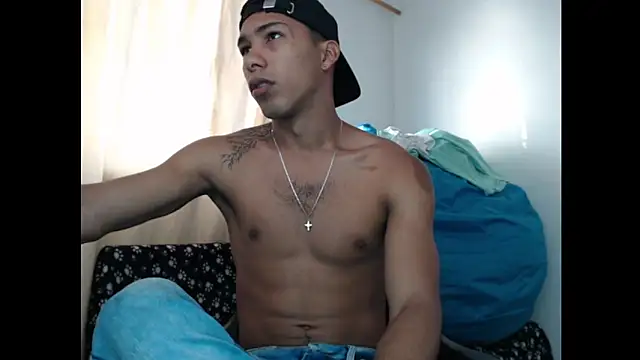 maximo vega newv online show from 12/10/24, 11:43