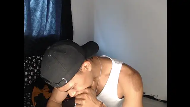 maximo vega newv online show from 12/15/24, 02:48