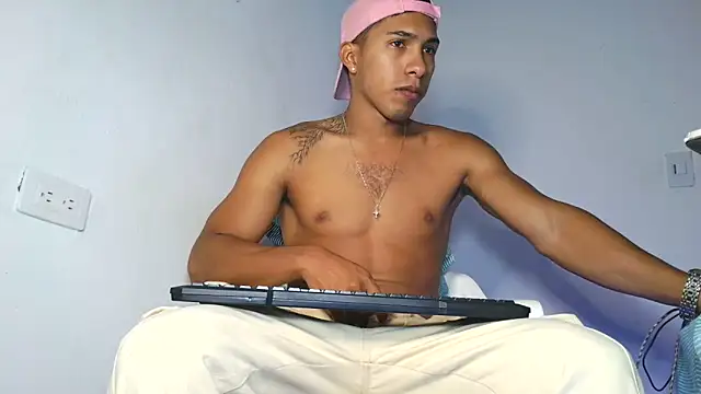 maximo vega newv online show from 02/03/26, 10:37