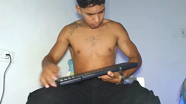 maximo vega newv online show from 04/04/26, 09:01