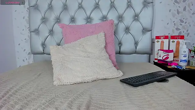 Snapshot of candymery chatting on 02/22/25, 07:14 candymery online show from 02/22/25, 07:14