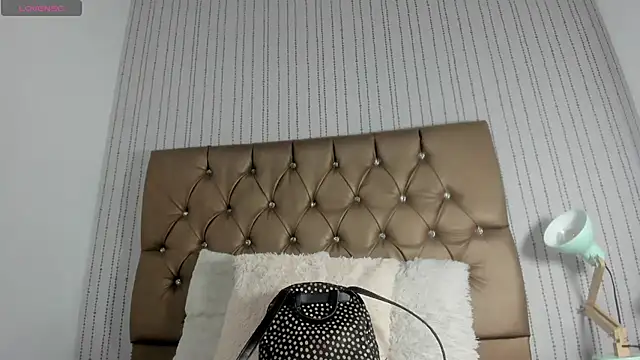 Snapshot of candymery chatting on 10/14/25, 07:14 candymery online show from 10/14/25, 07:14