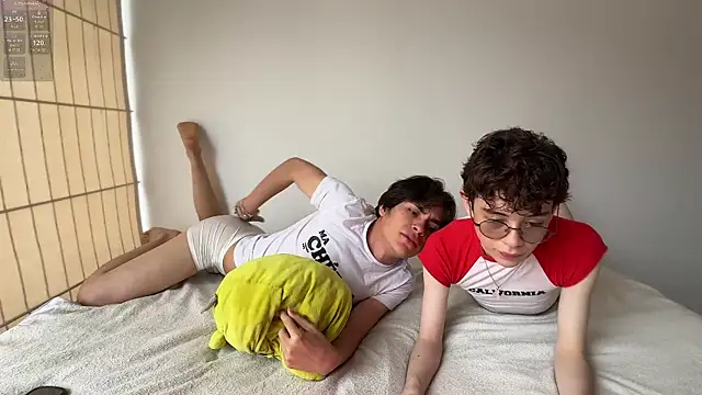 mapleg online show from 10/12/25, 05:23