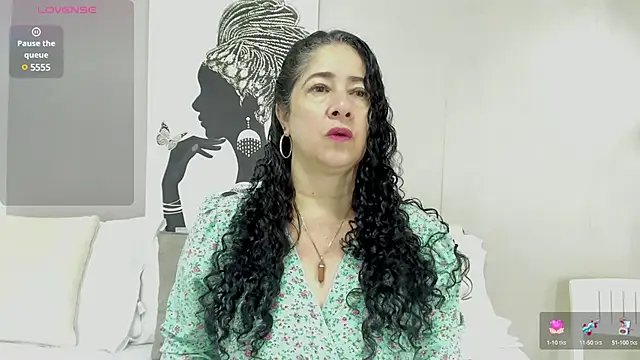Snapshot of Adelesmithh chatting on 02/19/25, 11:38 Adelesmithh online show from 02/19/25, 11:38