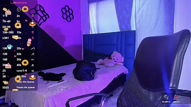 dakota-bright01 online show from 01/31/25, 03:33