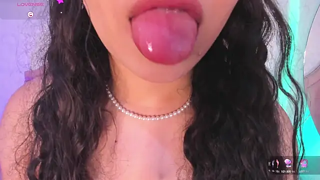 amandalee01 online show from 09/19/25, 07:25