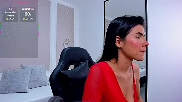 Snapshot of stephanya_ chatting on 10/07/25, 02:31 stephanya online show from 10/07/25, 02:31