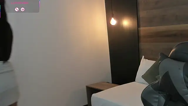 stephanya  online show from 03/26/26, 07:30