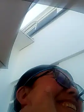 Darly Gomez online show from 01/09/25, 03:34