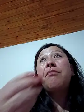 Darly Gomez online show from 12/03/25, 03:14