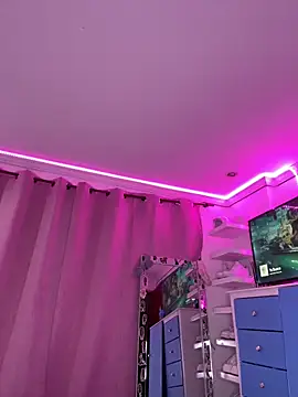 Snapshot of victoria_11 chatting on 10/23/25, 06:02 victoria 11 online show from 10/23/25, 06:02