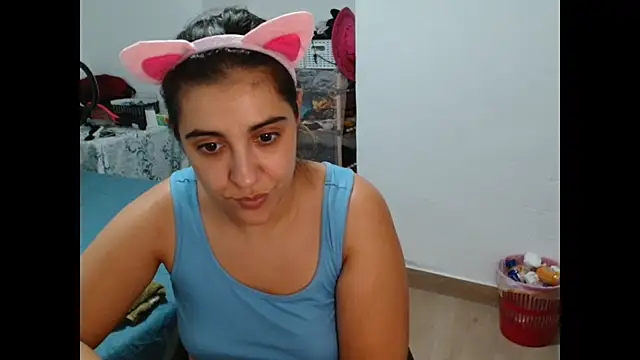 Ursumi1 online show from 10/23/25, 03:44