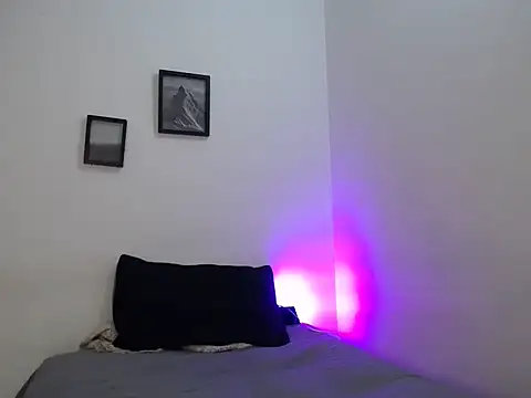 aria jhonsson online show from 01/03/25, 03:05