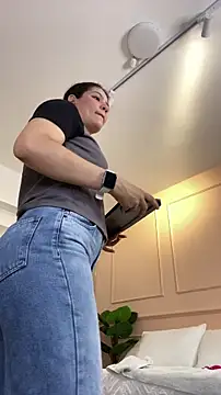 SHARONN     online show from 06/16/26, 03:31