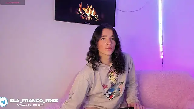 Snapshot of elafranco_ chatting on 02/14/26, 03:03 elafranco online show from 02/14/26, 03:03