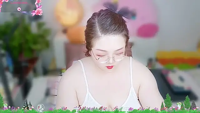 Weiwei5200 online show from 11/10/25, 02:32