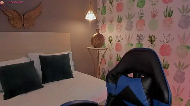 yaya23x online show from 03/18/26, 02:42