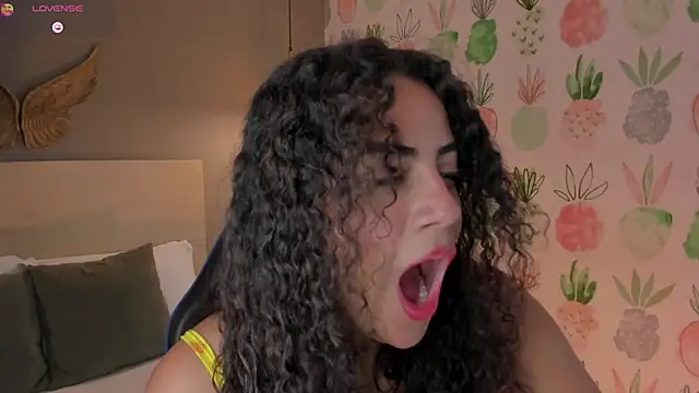 yaya23x online show from 03/26/26, 01:38